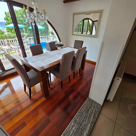 Appartement In 40299
