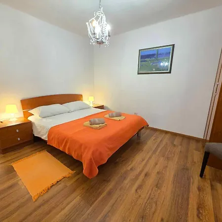 Appartement In 40299 Novi Vinodolski
