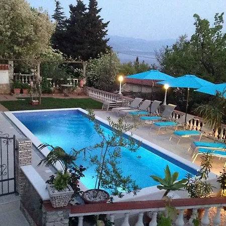 In 40299 * نوفي فينودولسكي