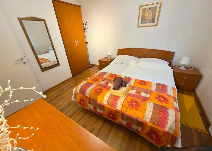 Apartamento In 40299 *